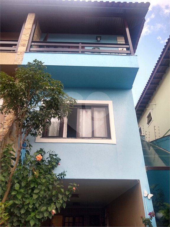 Sobrado à venda com 3 quartos, sendo 1 suíte,  em Vila do Castelo, São Paulo, SP