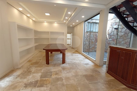 Casa para alugar com 4 quartos, sendo 1 suíte, no Centro, Itapetininga, SP