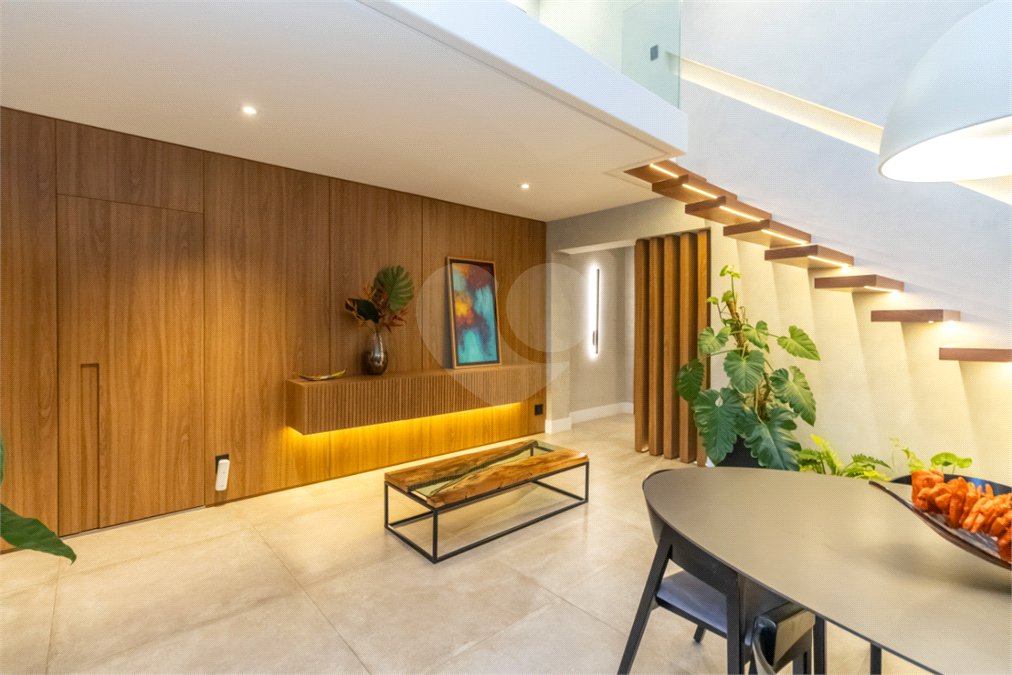 Duplex à venda com 3 suítes em Campo Belo, São Paulo, SP