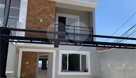 Sobrado à venda com 3 quartos, sendo 1 suíte, em Vila Maria Alta, São Paulo, SP