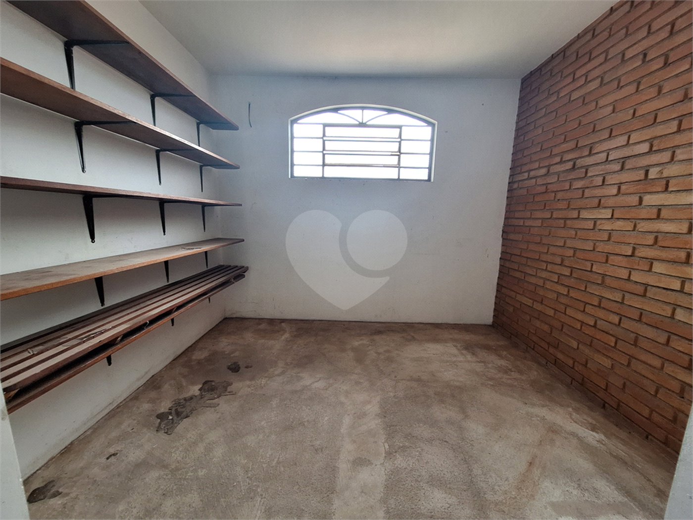 Casa à venda com 3 quartos, sendo 1 suíte, no Centro, Vinhedo, SP