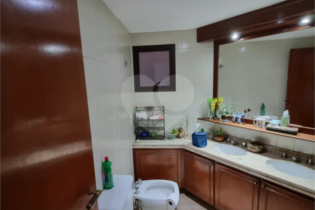 Apartamento à venda com 3 quartos, sendo 1 suíte, em Indianópolis, São Paulo, SP