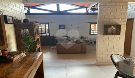 Casa à venda com 4 quartos, sendo 2 suítes,  no condomínio Jardim do Ribeirão II, Itupeva - SP