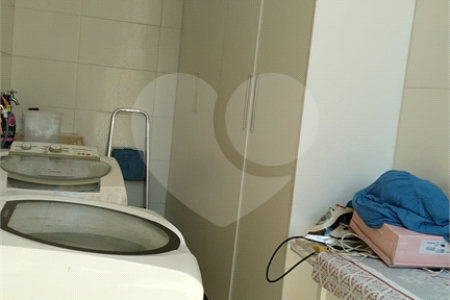Chácara à venda com 3 suítes em Chácaras Copaco, Arujá, SP