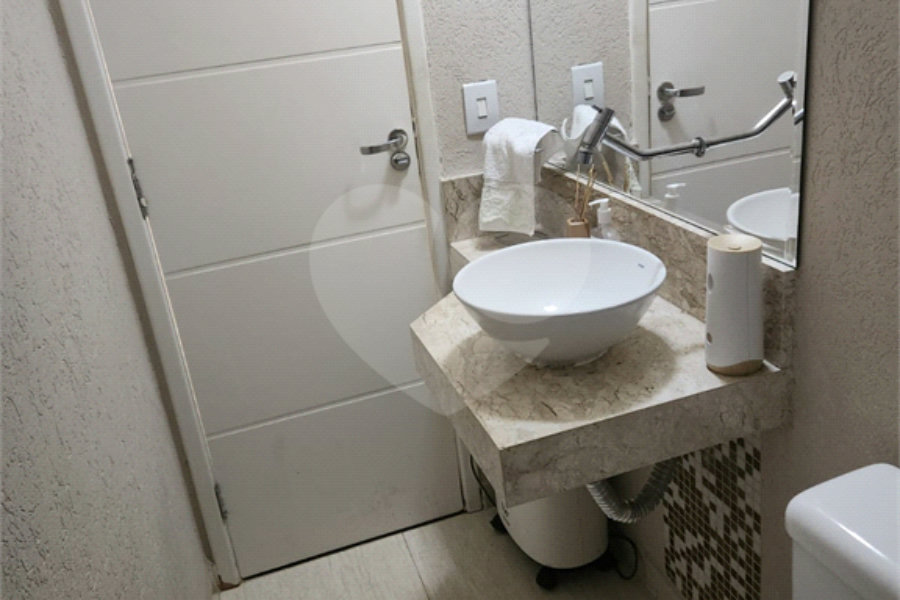 Sobrado à venda com 2 suítes em Vila Mazzei, São Paulo, SP