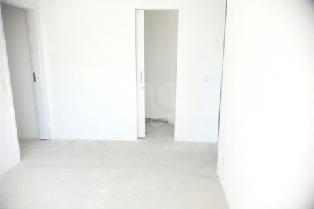 Apartamento à venda com 3 suítes em Cerqueira César, São Paulo, SP