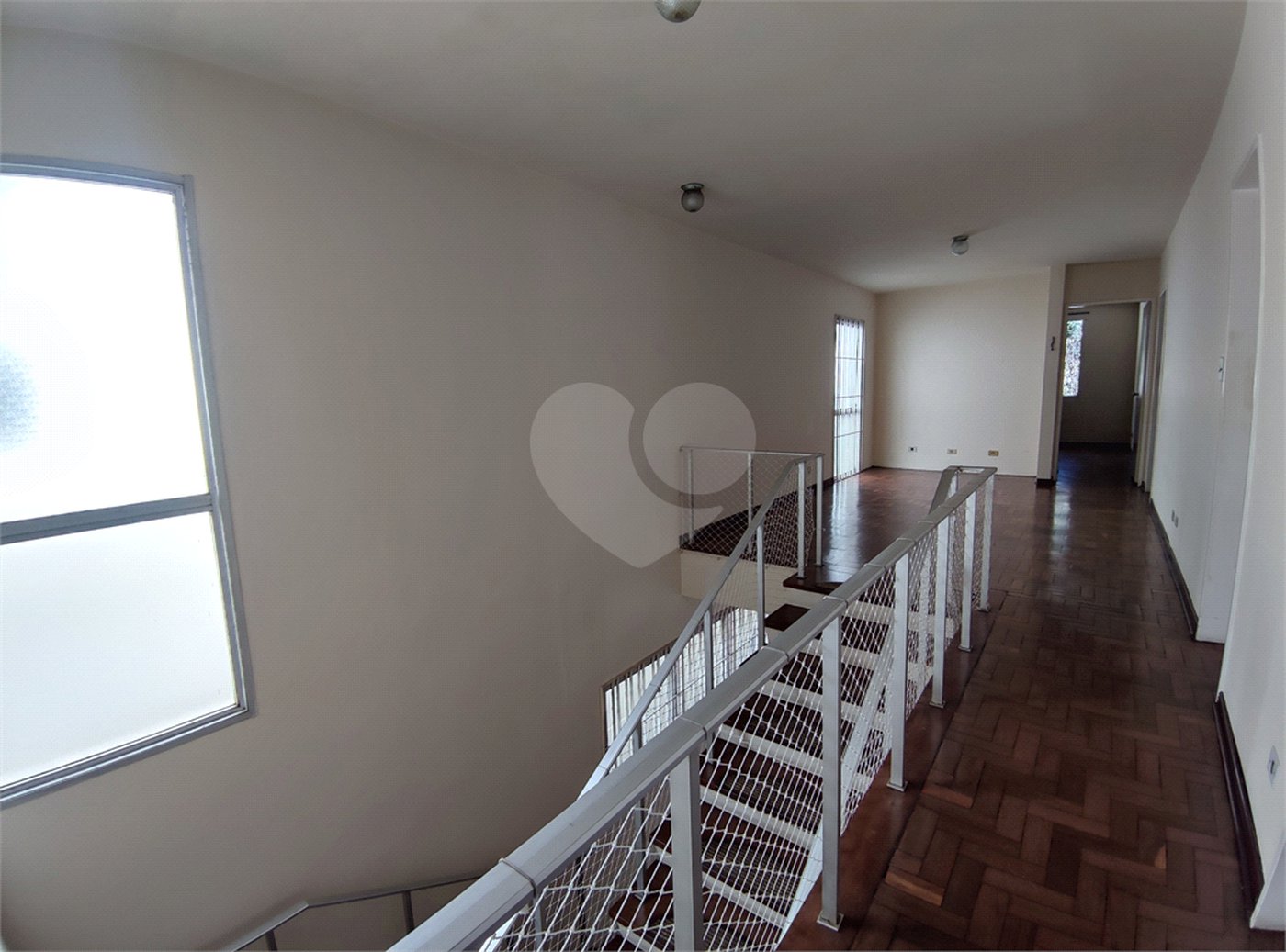 Sobrado à venda com 4 quartos, sendo 2 suítes, em Chácara Monte Alegre, São Paulo, SP