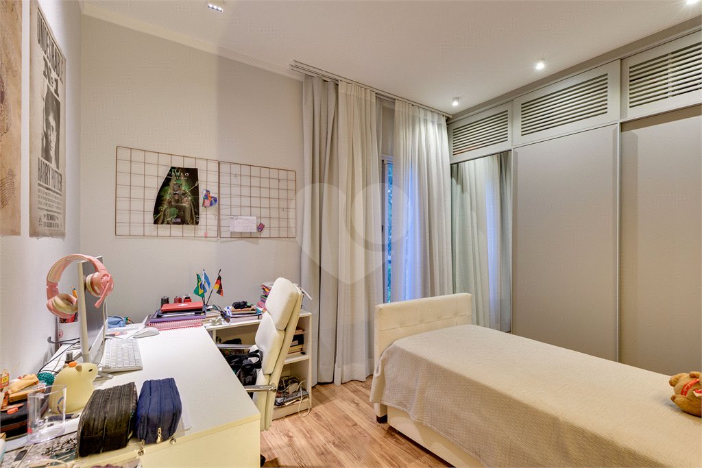 Casa à venda com 3 suítes no condomínio Villa Splendore, São Paulo - SP
