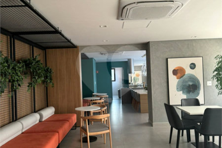 Flat à venda com 2 quartos em Vila Firmiano Pinto, São Paulo, SP