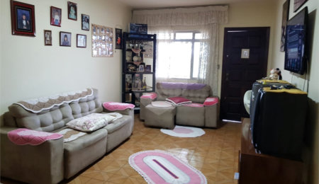 Casa à venda com 3 quartos, sendo 1 suíte,  em Alvinópolis, Atibaia, SP