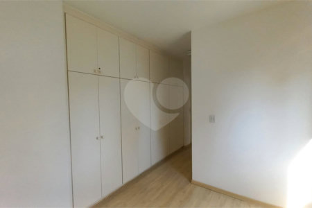 Apartamento à venda com 3 quartos, sendo 1 suíte,  em Vila Indiana, São Paulo, SP