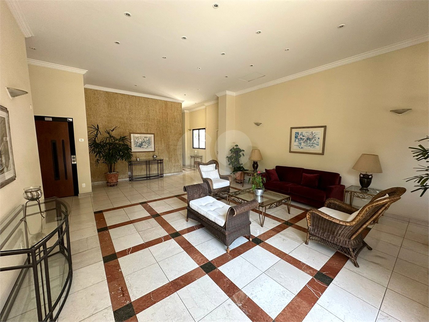 Apartamento à venda com 3 quartos, sendo 1 suíte, em Vila Monumento, São Paulo, SP