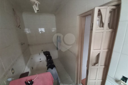 Sobrado à venda com 3 quartos, sendo 1 suíte, em Jardim Helga, São Paulo, SP