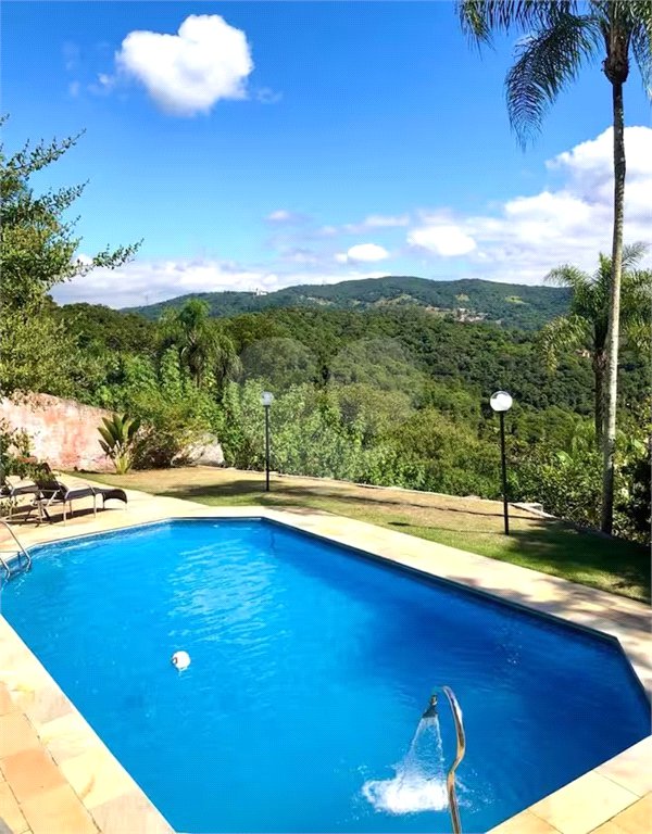 Casa à venda com 2 quartos, sendo 1 suíte, no condomínio Sausalito, Mairiporã - SP