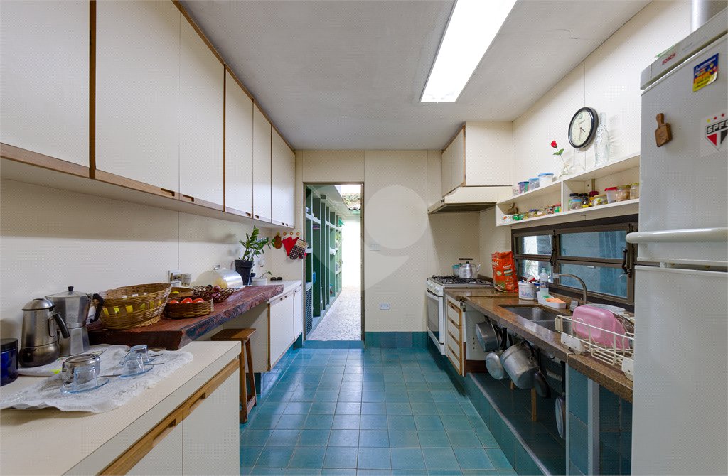 Casa Térrea à venda com 5 quartos, sendo 2 suítes, em Alto da Boa Vista, São Paulo, SP