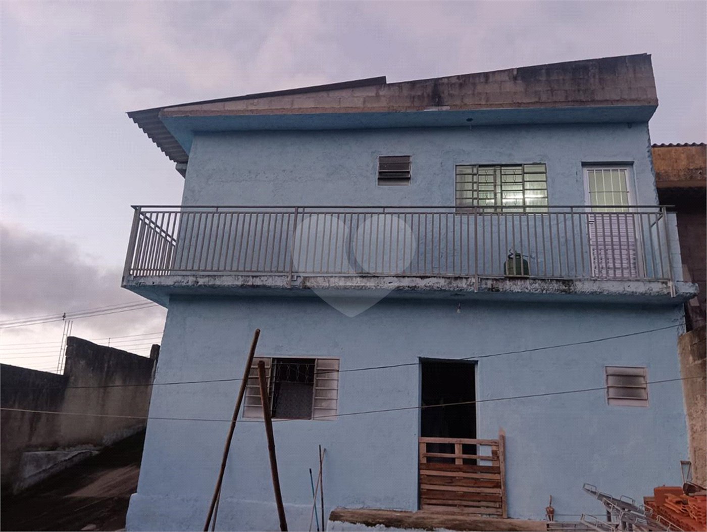 Casa à venda com 4 quartos, sendo 1 suíte,  no Centro, Salesópolis, SP