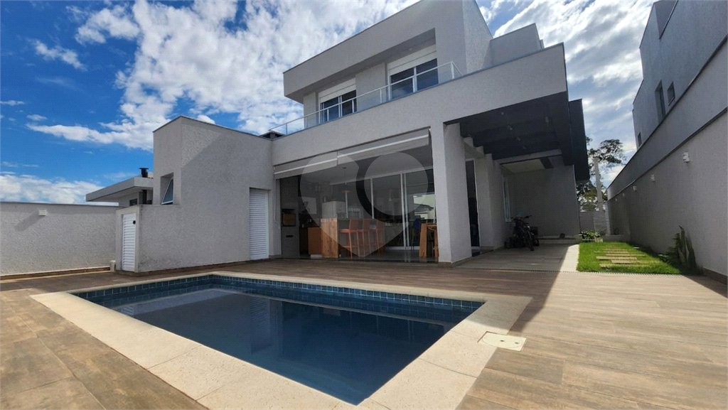 Casa à venda com 3 suítes no condomínio Cyrela Esplanada, Votorantim - SP