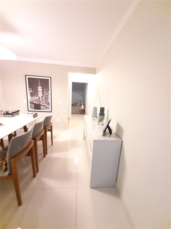 Sobrado à venda com 3 quartos, sendo 1 suíte, em Vila Suissa, Mogi das Cruzes, SP