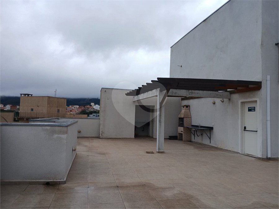 Apartamento para alugar com 2 quartos, sendo 1 suíte, em Jardim Carambeí, São Roque, SP