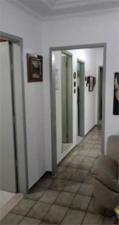 Casa Térrea à venda com 6 quartos em Jardim Rosana, São Paulo, SP