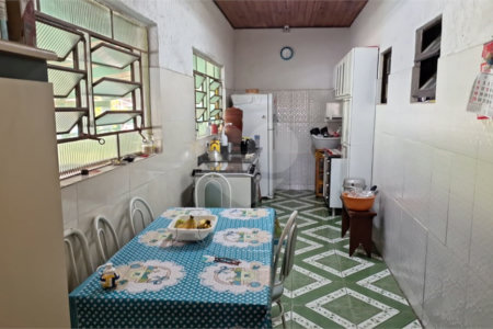 Chácara à venda com 4 quartos, sendo 1 suíte, em Taiaçupeba, Mogi das Cruzes, SP