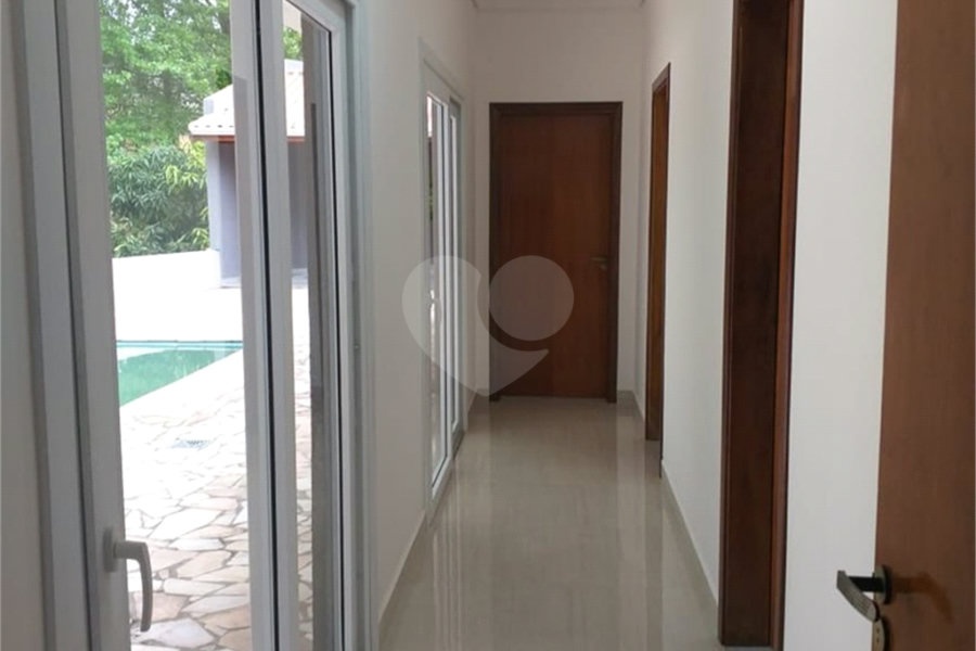 Casa à venda com 2 quartos, sendo 1 suíte, no condomínio Figueira Garden, Atibaia - SP
