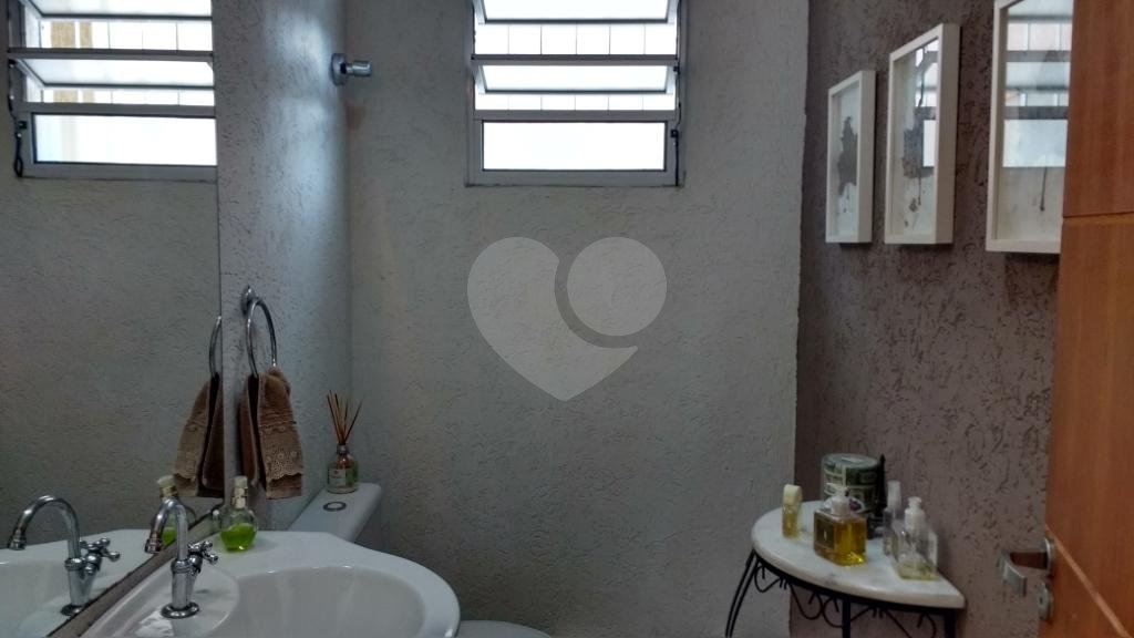 Sobrado à venda com 3 quartos, sendo 1 suíte, em Tremembé, São Paulo, SP