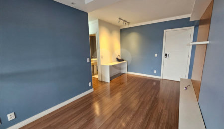 Apartamento à venda com 3 quartos, sendo 1 suíte,  em Vila Santa Catarina, São Paulo, SP