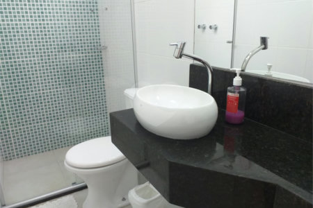 Sobrado à venda com 3 quartos, sendo 1 suíte, em Vila Mazzei, São Paulo, SP