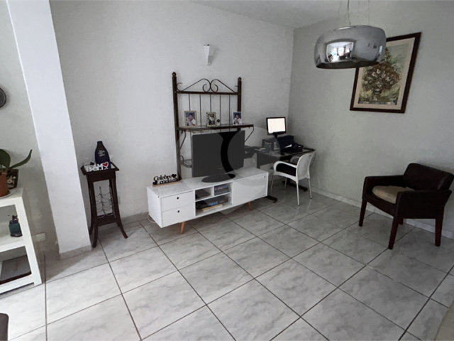 Sobrado à venda com 3 quartos em Santana, São Paulo, SP