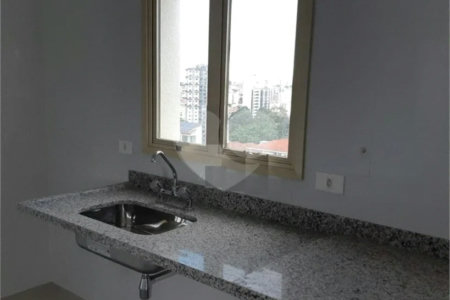 Apartamento à venda com 3 quartos, sendo 1 suíte, em Vila Paulicéia, São Paulo, SP