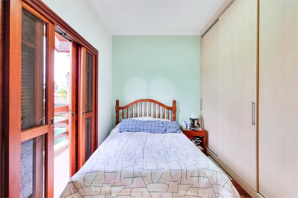 Casa à venda com 4 quartos, sendo 3 suítes, no condomínio Morada da Serra, São José dos Campos - SP