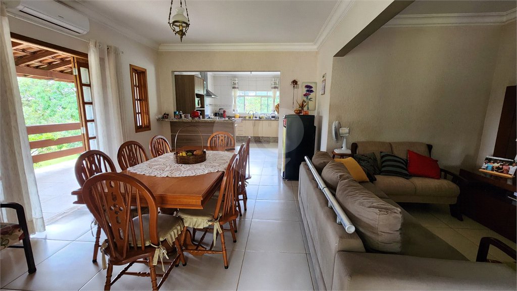 Chácara à venda com 3 quartos, sendo 1 suíte, em Jardim Buru, Salto, SP