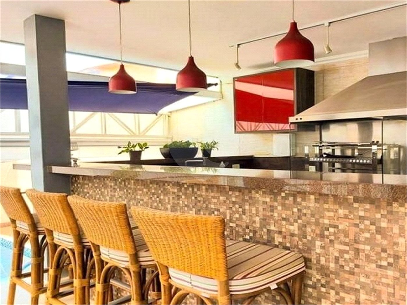 Casa à venda com 4 suítes no condomínio Granja Olga II, Sorocaba - SP