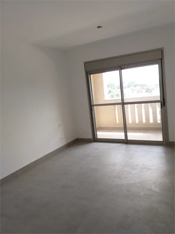 Apartamento à venda com 2 suítes em Lapa, São Paulo, SP