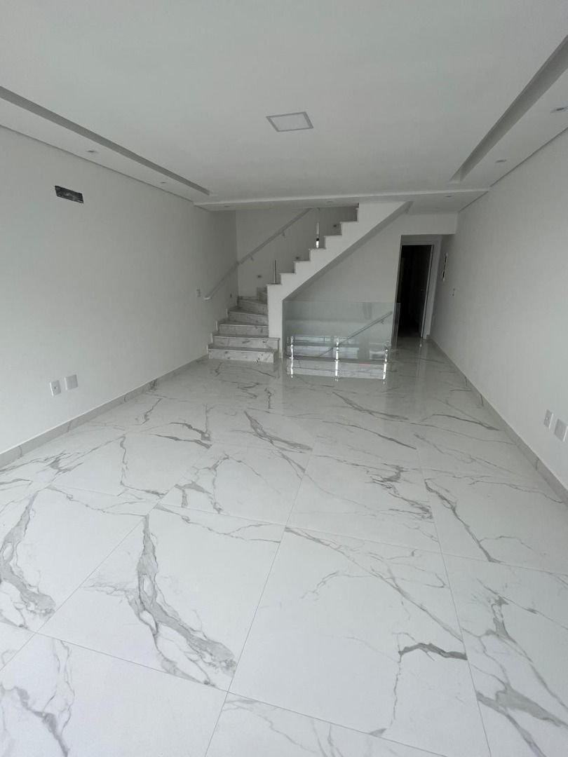 Casa com 4 dormitórios à venda, 234 m² por R$ 1.650.000,00 - Embaré - Santos/SP