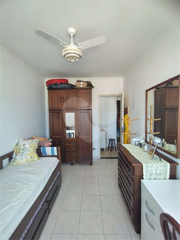 Apartamento à venda com 2 quartos, sendo 1 suíte, em Campo Aviação, Praia Grande, SP