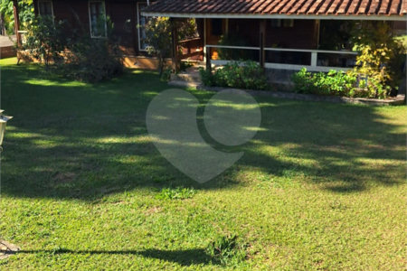 Casa em condomínio à venda com 4 quartos, sendo 2 suítes, no Centro, Bom Jesus dos Perdões, SP