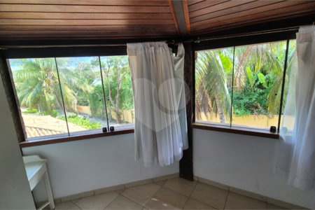 Casa à venda com 5 quartos, sendo 4 suítes,  em Geribá, Armação dos Búzios, RJ