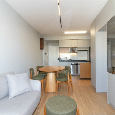 Apartamento de 68m² com 2 Quartos (1 Suíte) e 1 Vaga no Condomínio Downtown - República