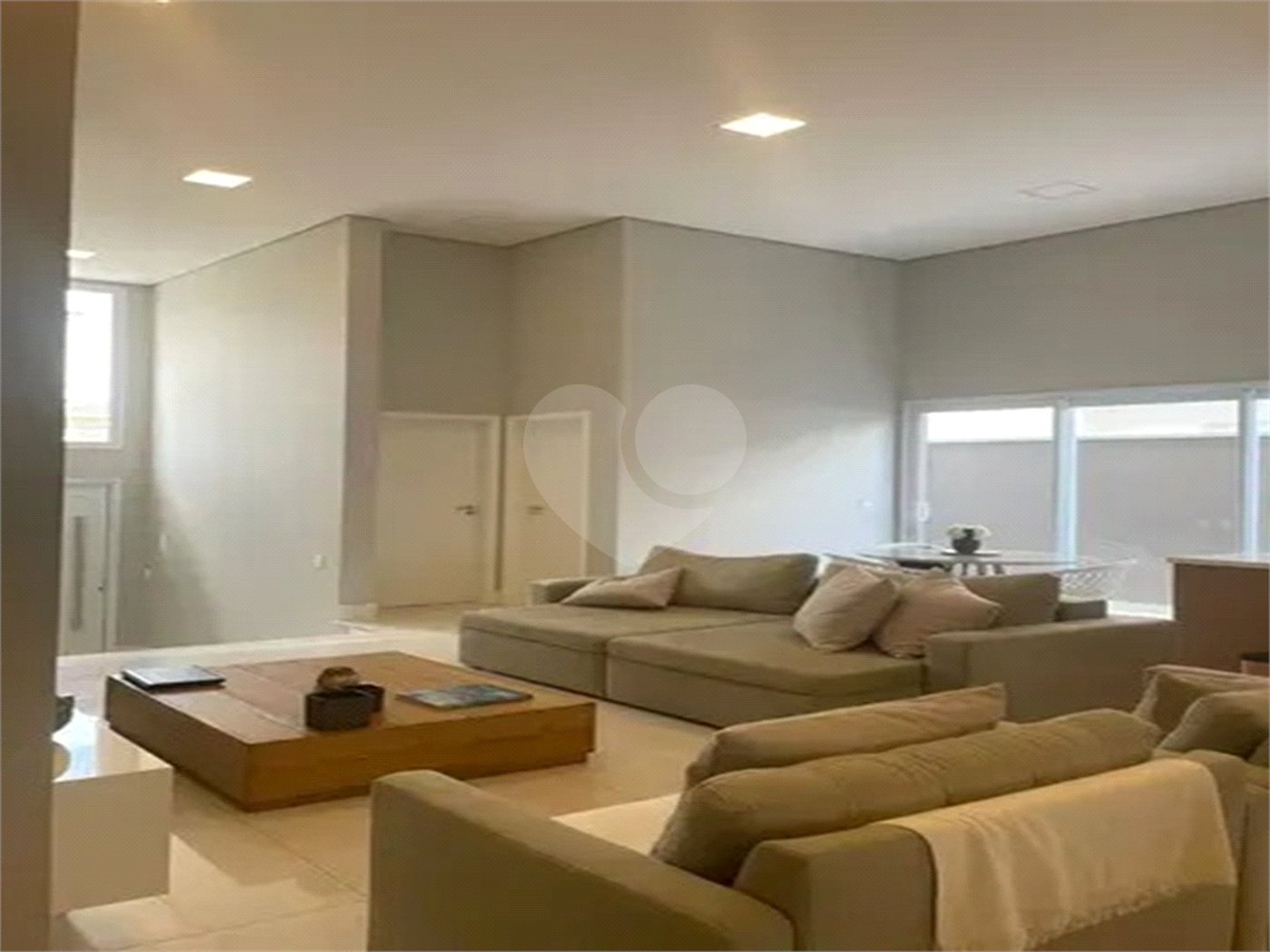 Casa Térrea à venda com 3 suítes em Medeiros, Jundiaí, SP