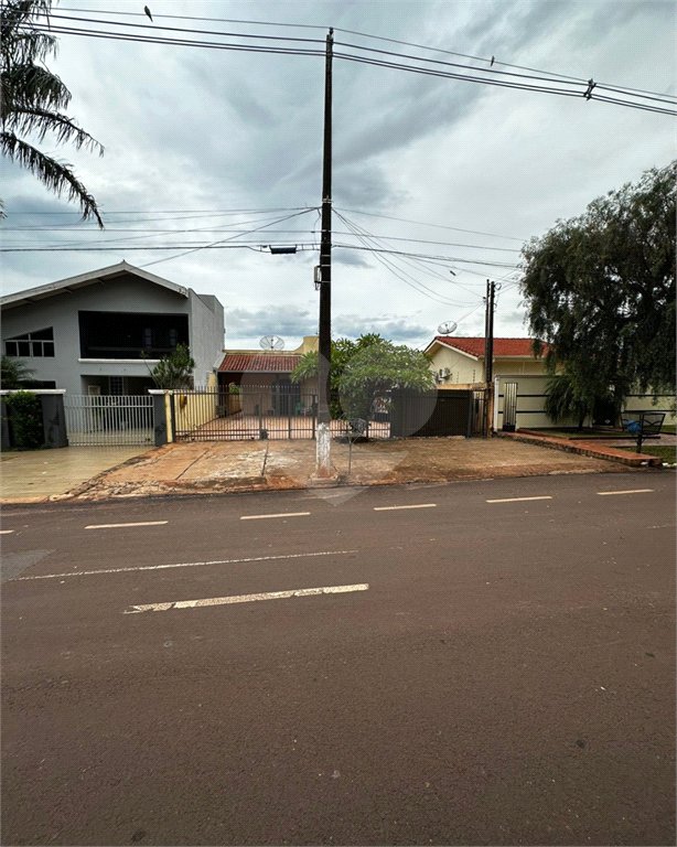 Casa à venda com 3 quartos, sendo 1 suíte, no Centro, Ponta Porã, MS