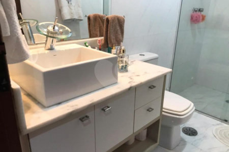Apartamento à venda com 3 quartos, sendo 1 suíte,  em Vila Polopoli, São Paulo, SP