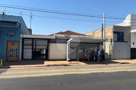 Casa Térrea à venda com 3 quartos em Campos Elíseos, Ribeirão Preto, SP
