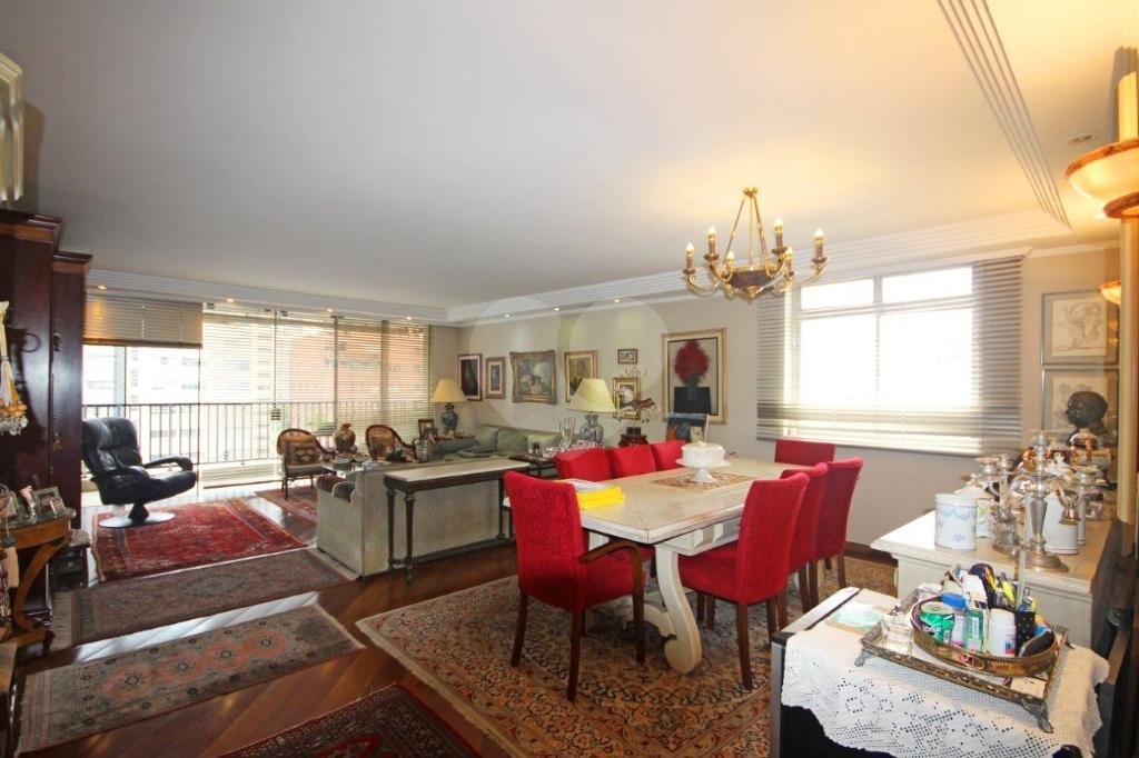 Apartamento à venda com 3 quartos, sendo 1 suíte, em Jardim Paulista, São Paulo, SP