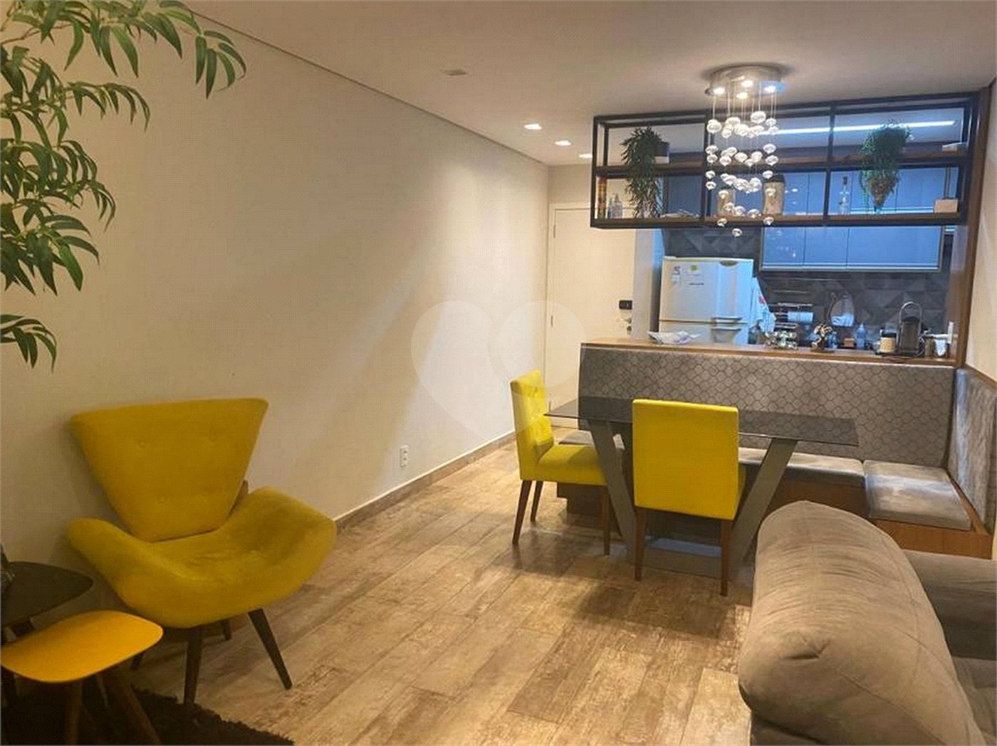 Apartamento à venda com 2 quartos, sendo 1 suíte, em Vila Monumento, São Paulo, SP