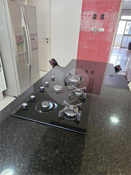 Apartamento à venda com 3 quartos, sendo 1 suíte,  em Itaim Bibi, São Paulo, SP