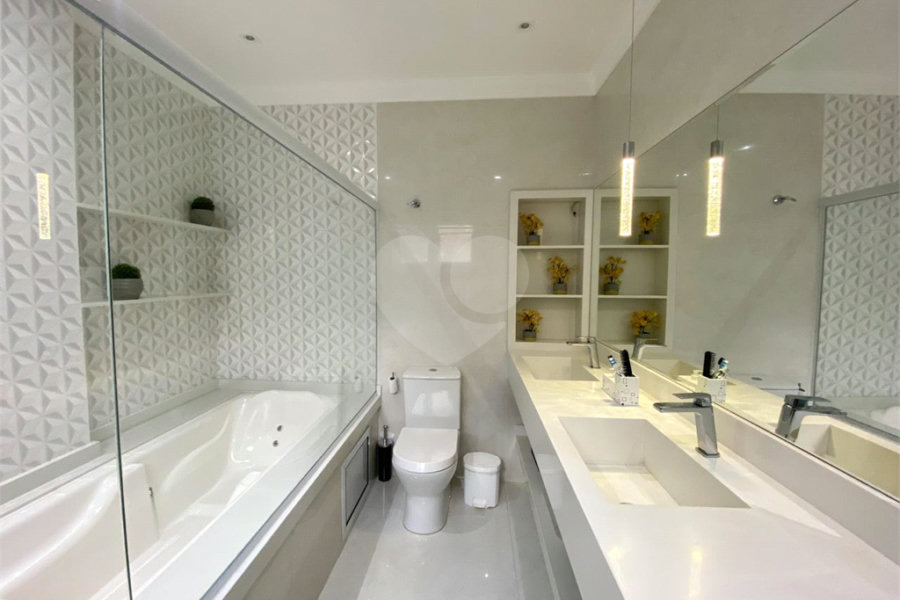 Casa à venda com 3 quartos, sendo 1 suíte, em Santana, São Paulo, SP