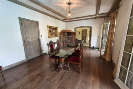 Casa à venda com 5 quartos, sendo 3 suítes,  em Alto da Boa Vista, São Paulo, SP
