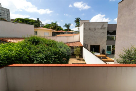 Casa à venda com 4 quartos, sendo 1 suíte, em Jardim Novo Mundo, São Paulo, SP